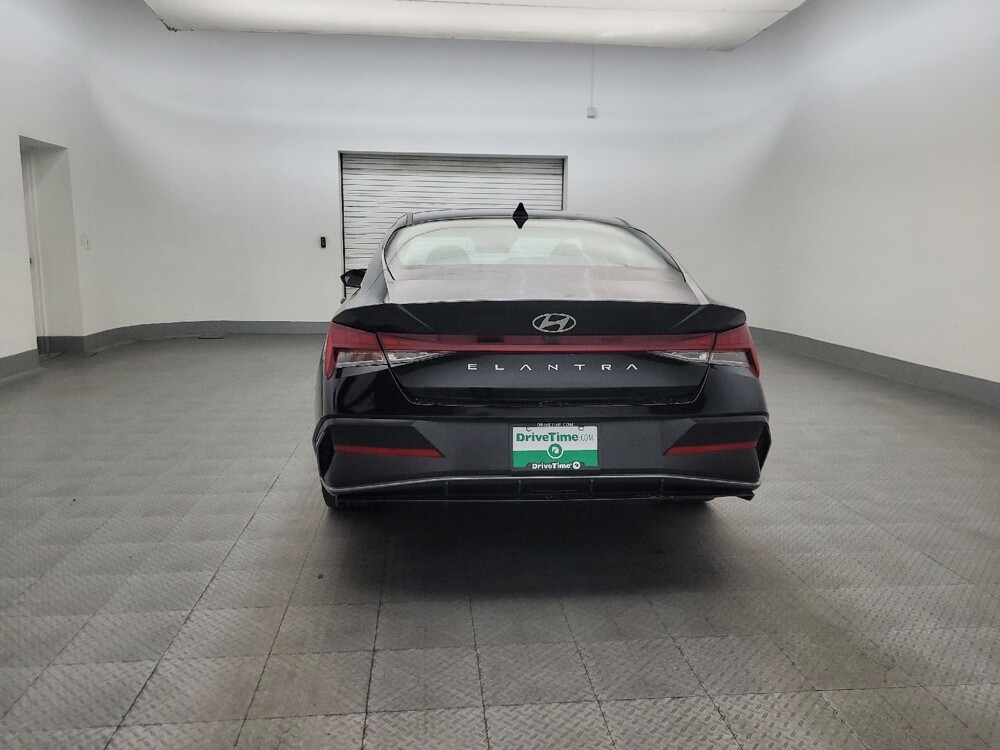 2024 Hyundai Elantra in Chandler, AZ 85225 - 18133981 6