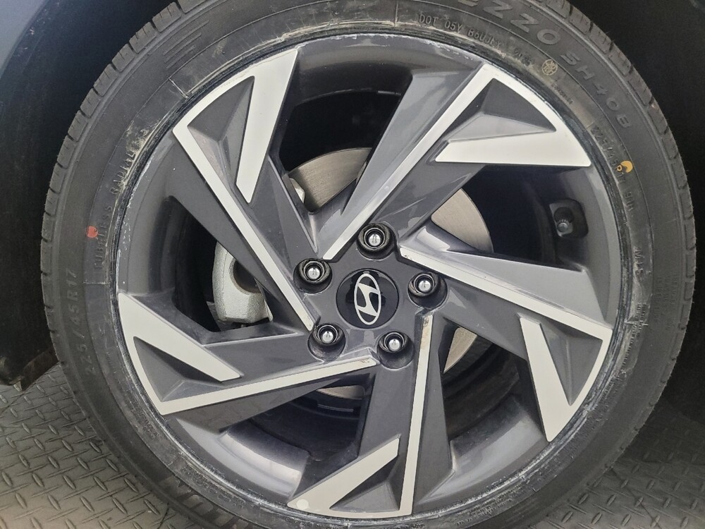 2024 Hyundai Elantra in Chandler, AZ 85225 - 18133981 31