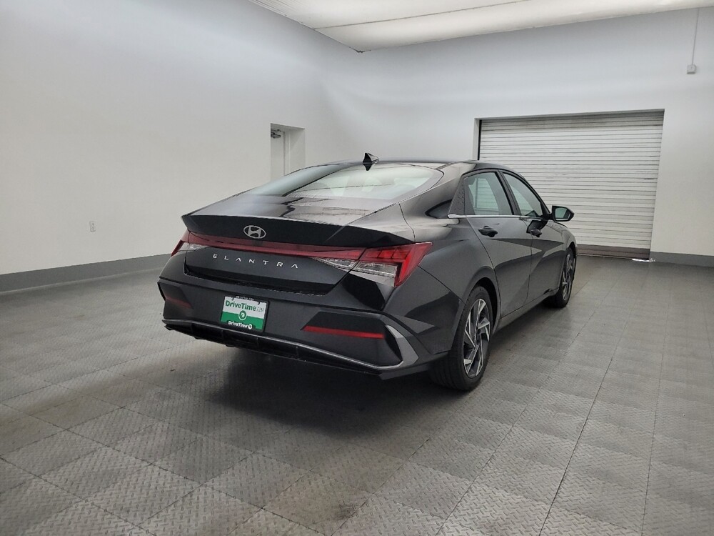 2024 Hyundai Elantra in Chandler, AZ 85225 - 18133981 9