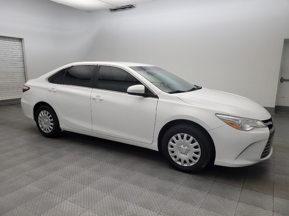 2017 Toyota Camry in Glendale, AZ 85301 - 18133983 11