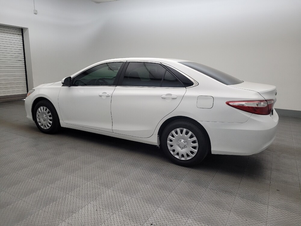 2017 Toyota Camry in Glendale, AZ 85301 - 18133983 3