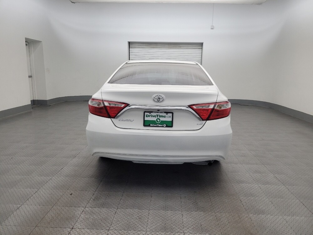 2017 Toyota Camry in Glendale, AZ 85301 - 18133983 7