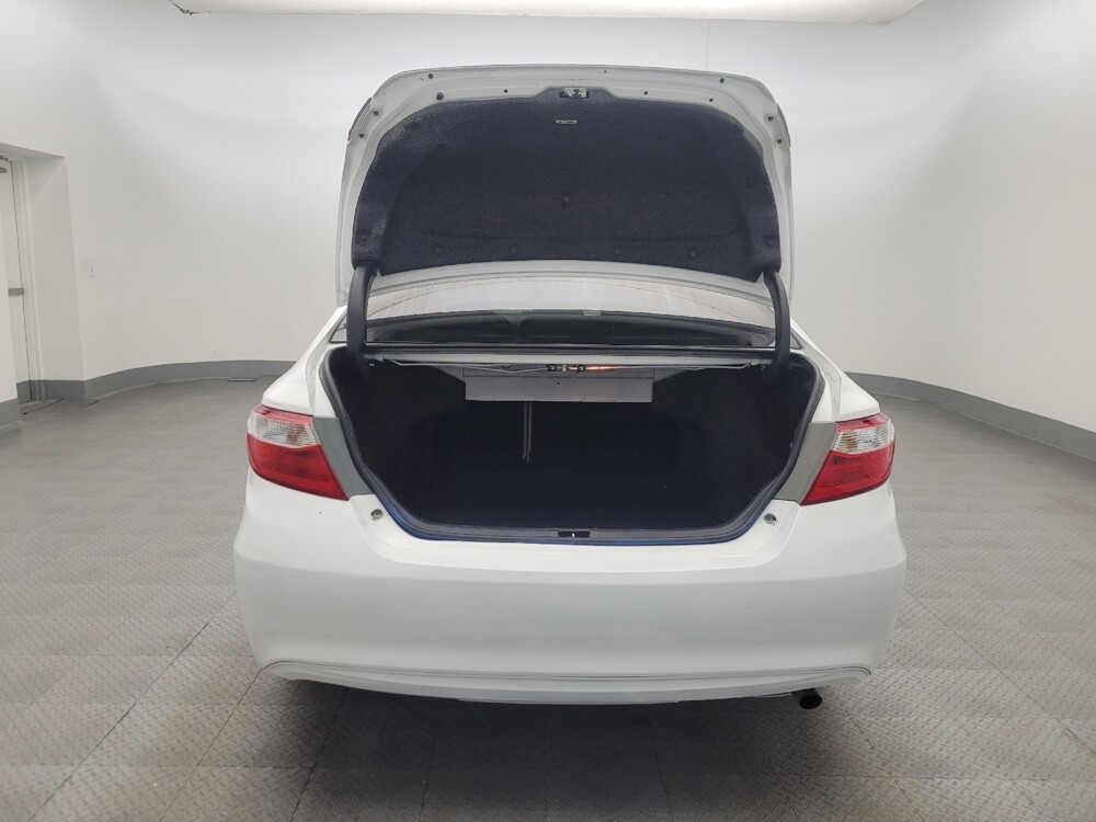 2017 Toyota Camry in Glendale, AZ 85301 - 18133983 29