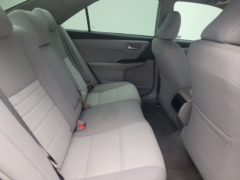 2017 Toyota Camry in Glendale, AZ 85301 - 18133983 19