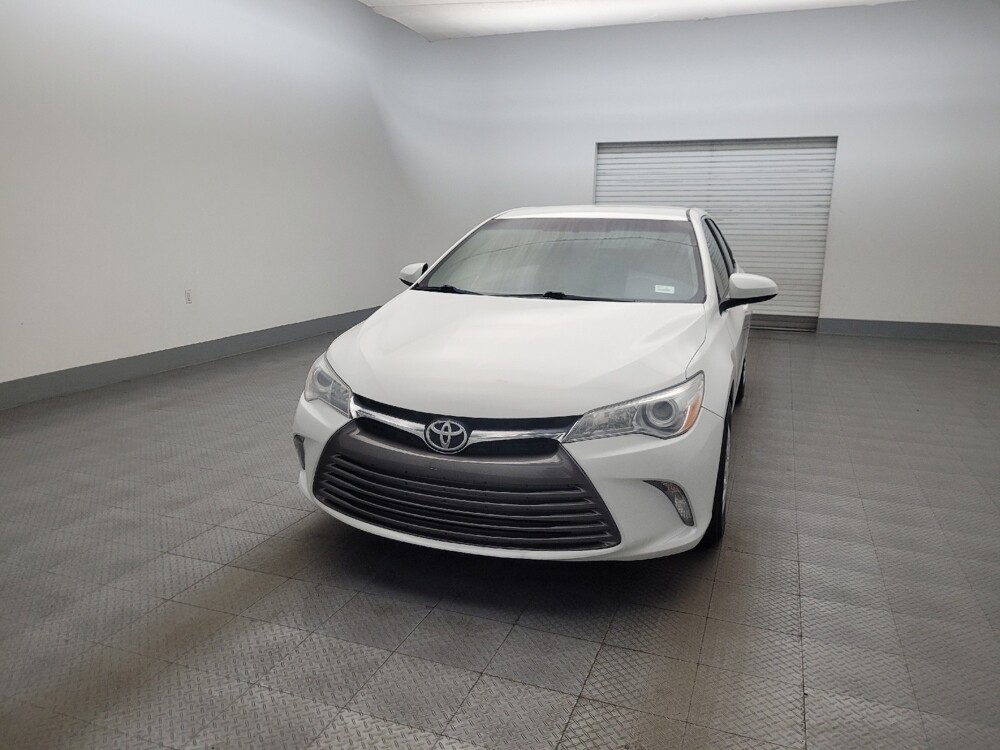 2017 Toyota Camry in Glendale, AZ 85301 - 18133983 15