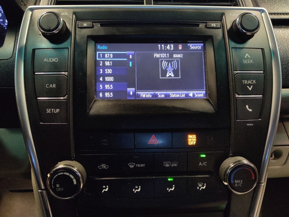 2017 Toyota Camry in Glendale, AZ 85301 - 18133983 25