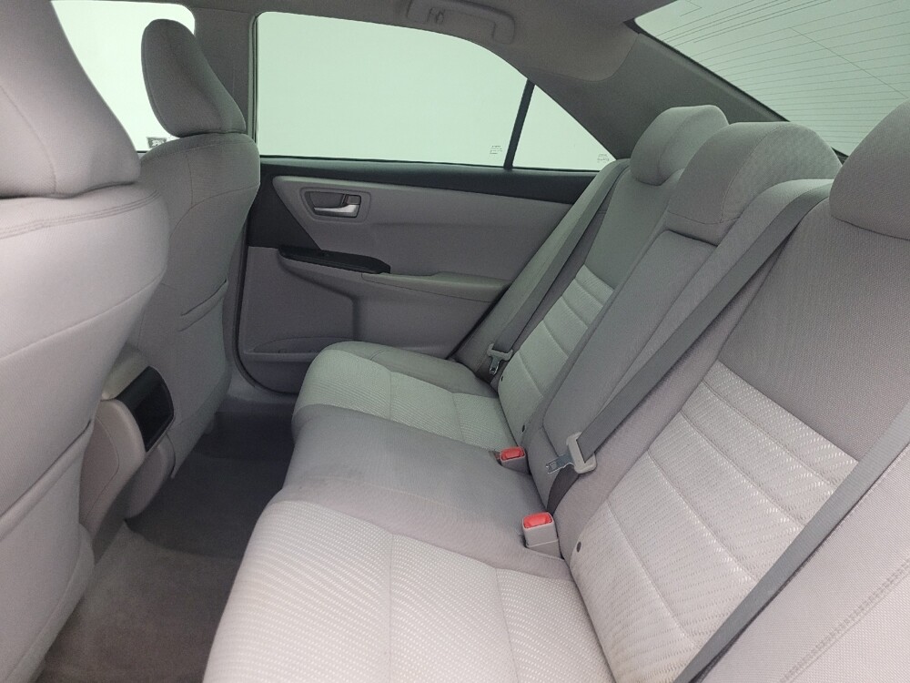 2017 Toyota Camry in Glendale, AZ 85301 - 18133983 18