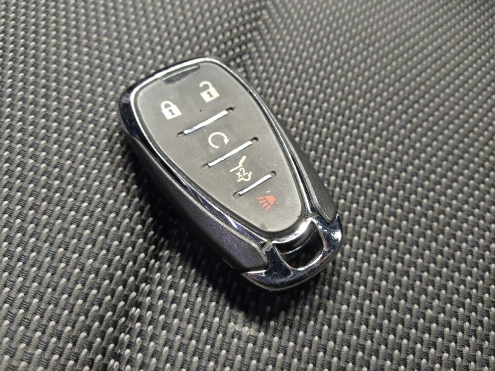 2021 Chevrolet Traverse in Glendale, AZ 85301 - 18133984 32