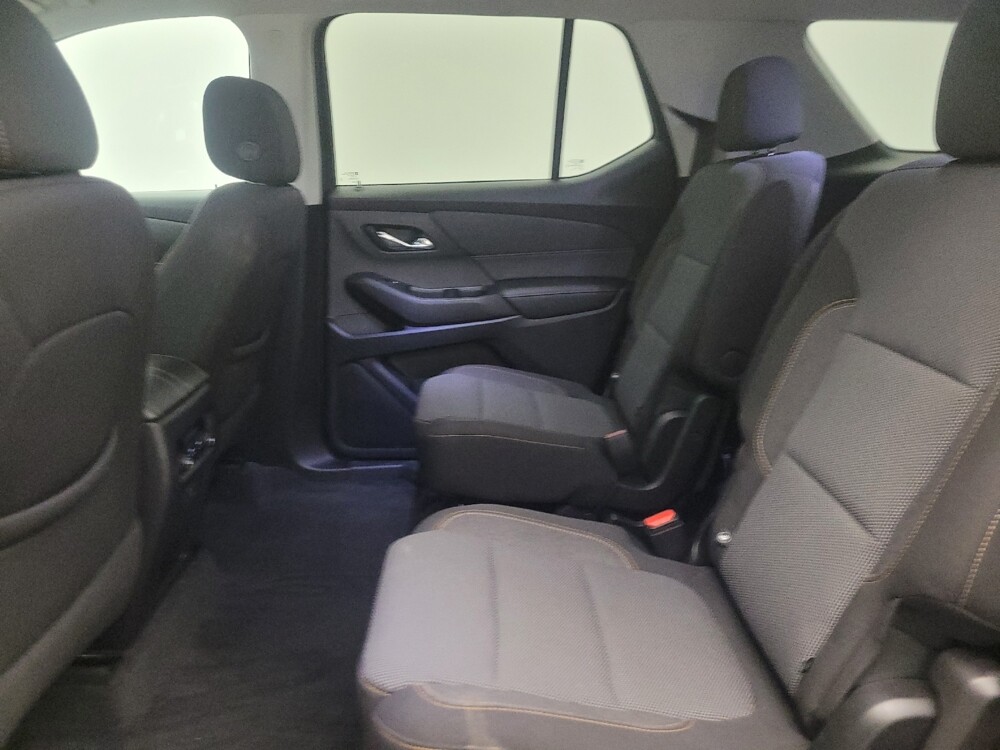 2021 Chevrolet Traverse in Glendale, AZ 85301 - 18133984 18