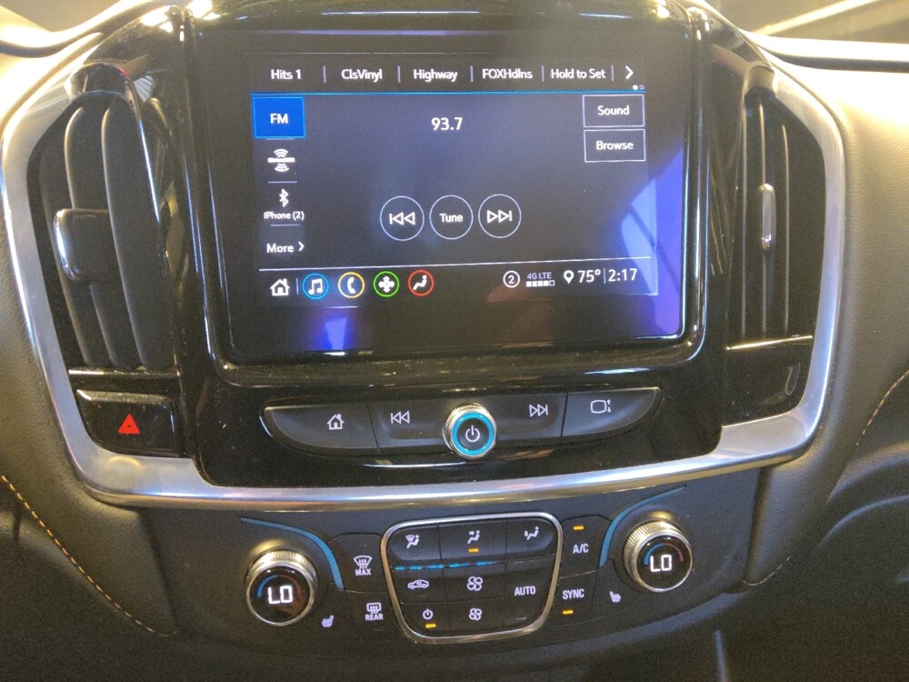 2021 Chevrolet Traverse in Glendale, AZ 85301 - 18133984 25