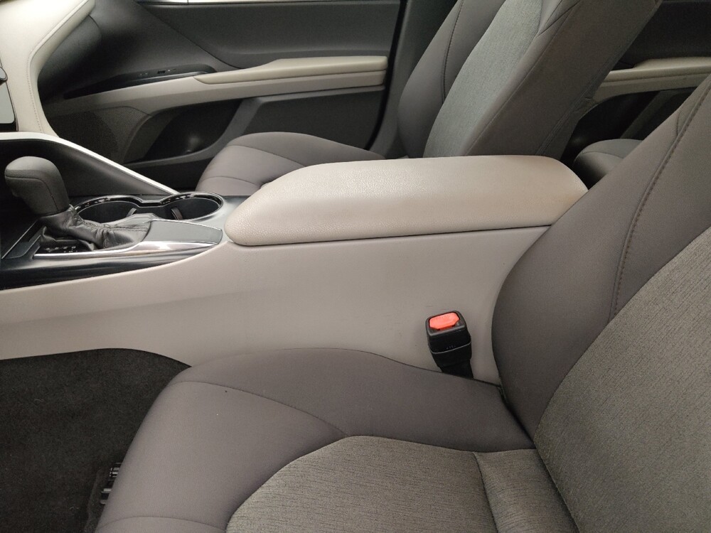 2020 Toyota Camry in Fort Myers, FL 33907 - 18133991 17