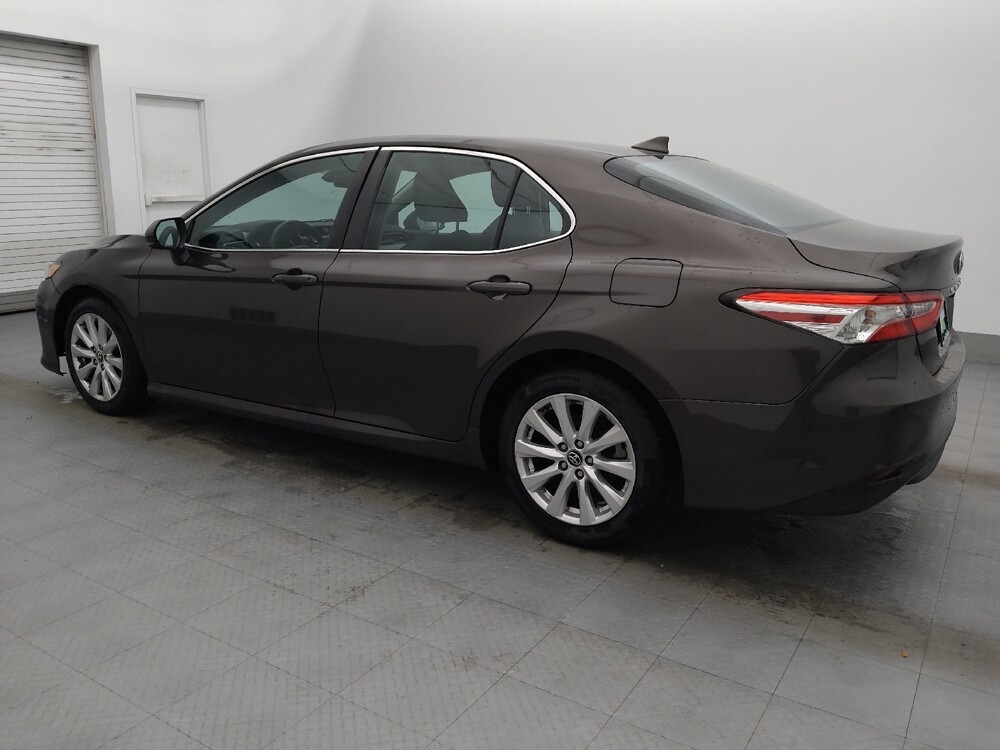 2020 Toyota Camry in Fort Myers, FL 33907 - 18133991 3