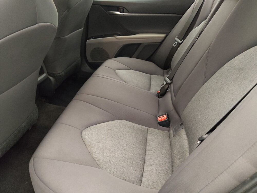 2020 Toyota Camry in Fort Myers, FL 33907 - 18133991 18