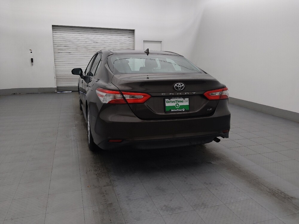 2020 Toyota Camry in Fort Myers, FL 33907 - 18133991 6