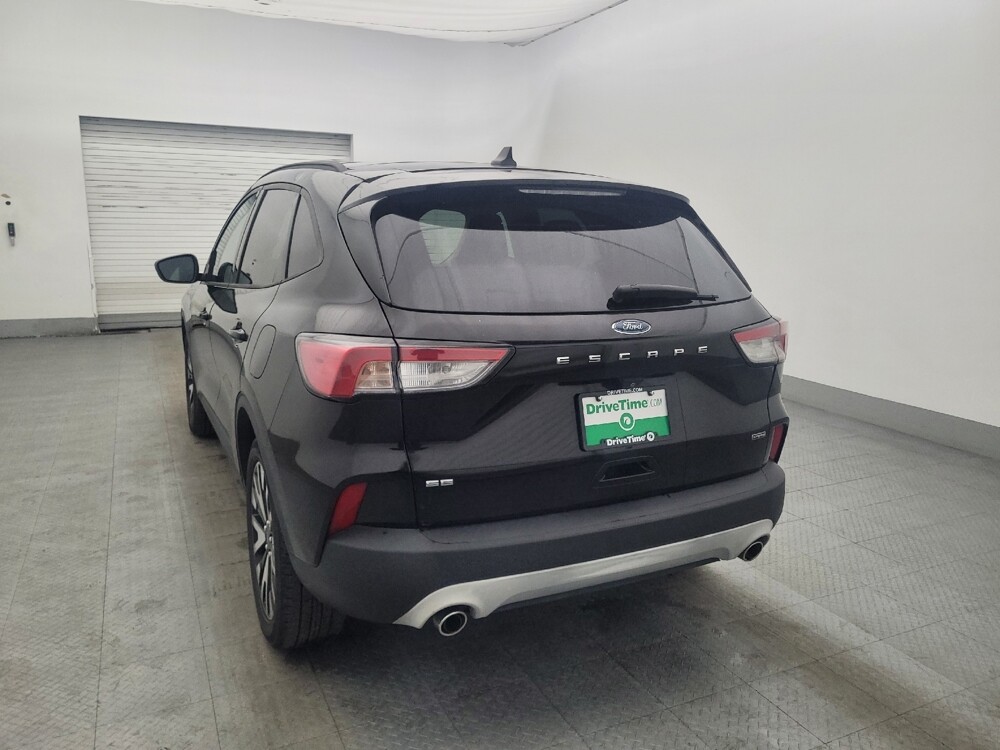 2020 Ford Escape in Charleston, SC 29414 - 18133997 5