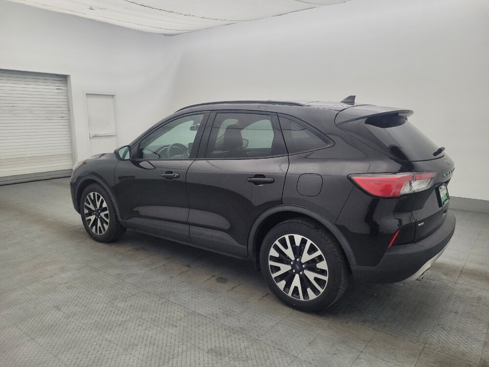 2020 Ford Escape in Charleston, SC 29414 - 18133997 3