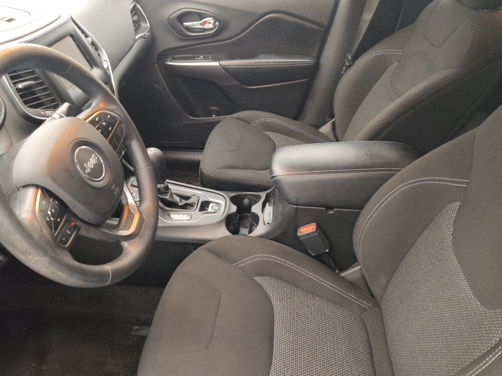 2019 Jeep Cherokee in Macon, GA 31210 - 18134015 17