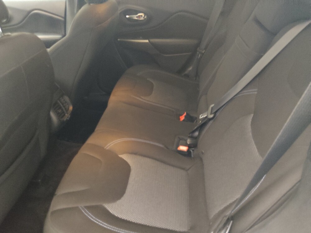 2019 Jeep Cherokee in Macon, GA 31210 - 18134015 18