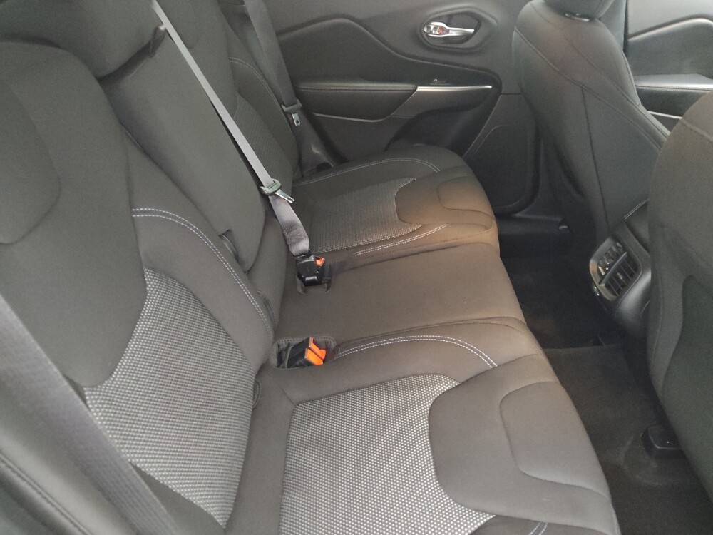 2019 Jeep Cherokee in Macon, GA 31210 - 18134017 19