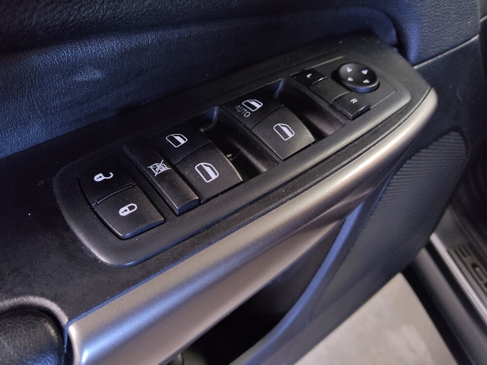 2019 Jeep Cherokee in Macon, GA 31210 - 18134017 27