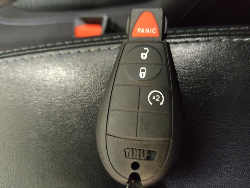 2019 Jeep Cherokee in Macon, GA 31210 - 18134017 32