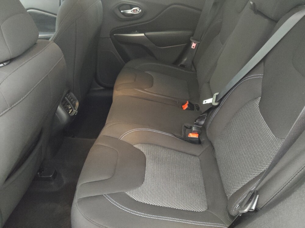 2019 Jeep Cherokee in Macon, GA 31210 - 18134017 18