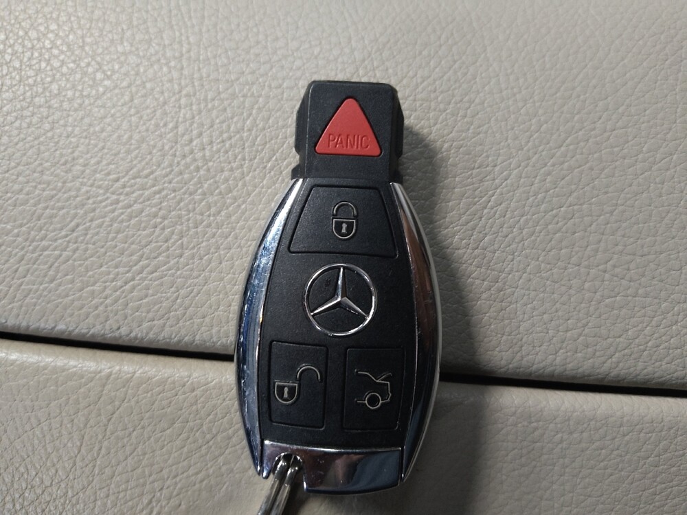 2017 Mercedes-Benz GLC 300 in Baton Rouge, LA 70816 - 18134023 32