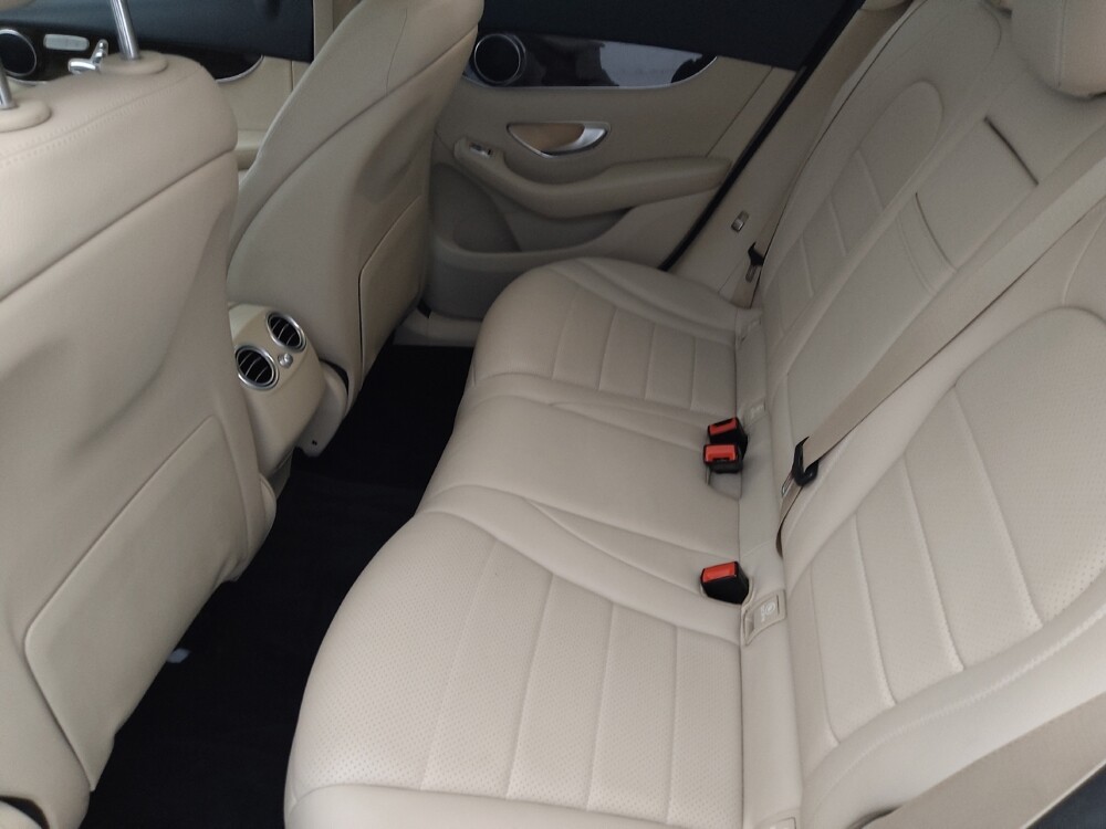 2017 Mercedes-Benz GLC 300 in Baton Rouge, LA 70816 - 18134023 18