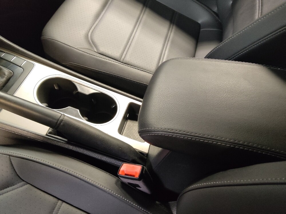 2022 Volkswagen Passat in Metairie, LA 70006 - 18134024 26