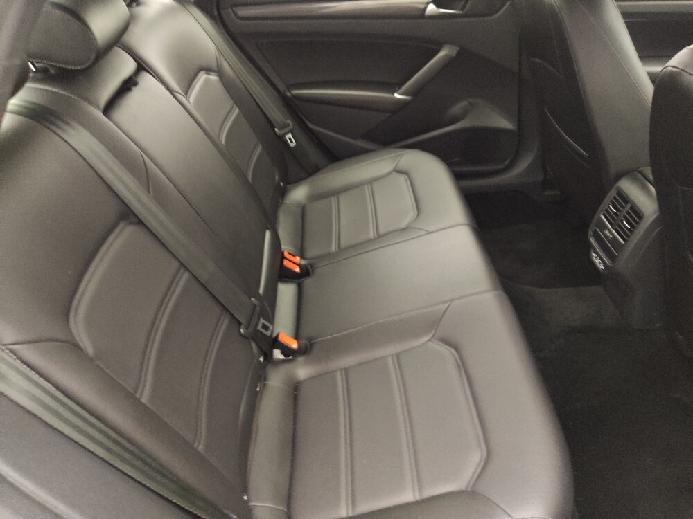 2022 Volkswagen Passat in Metairie, LA 70006 - 18134024 19