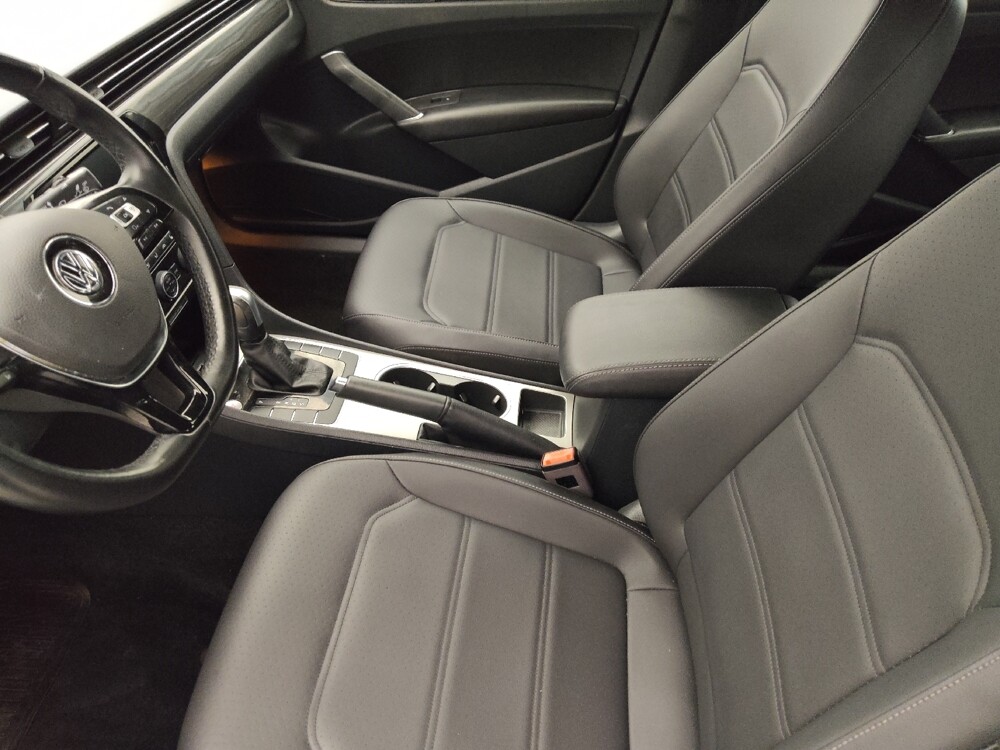 2022 Volkswagen Passat in Metairie, LA 70006 - 18134024 17