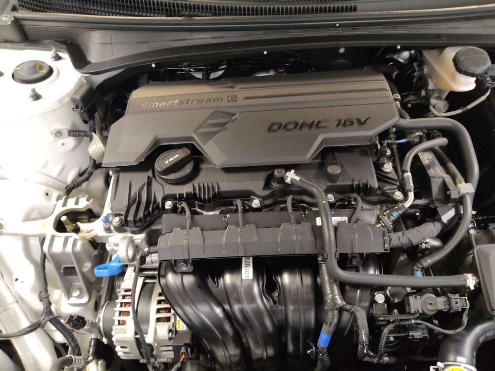 2025 Hyundai Elantra in Baton Rouge, LA 70816 - 18134028 30