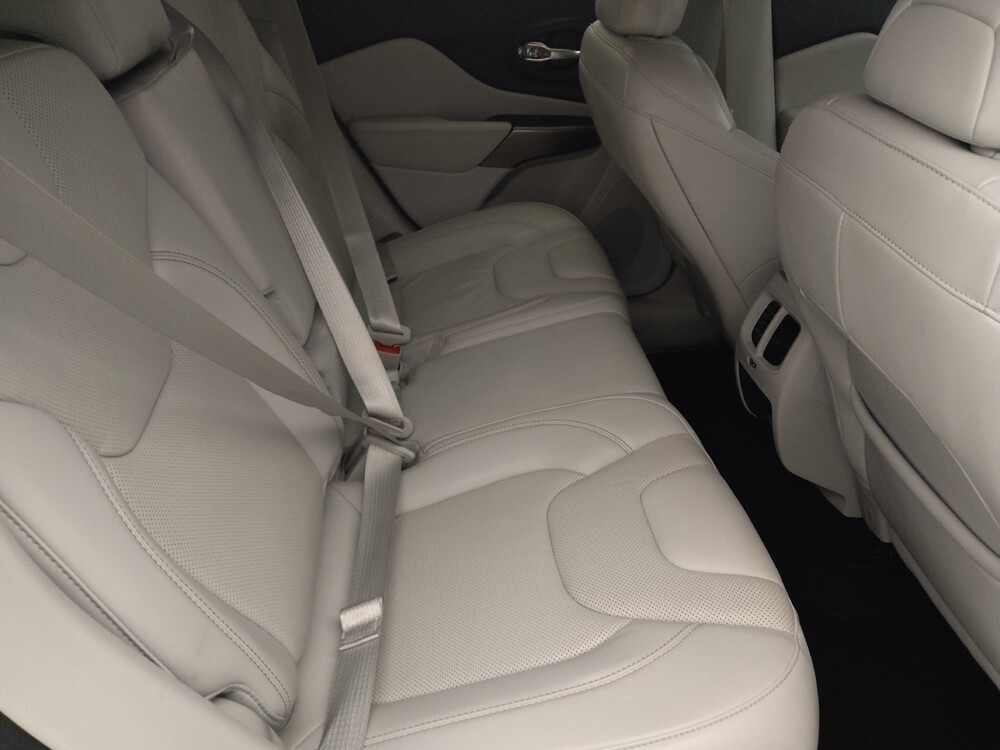 2020 Jeep Cherokee in Metairie, LA 70006 - 18134029 19