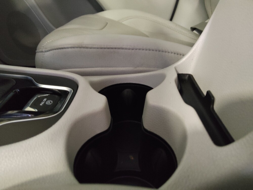 2020 Jeep Cherokee in Metairie, LA 70006 - 18134029 26