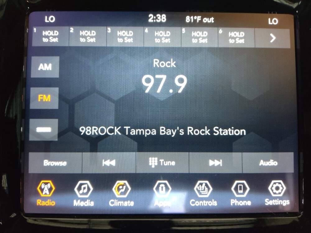 2020 Jeep Cherokee in Metairie, LA 70006 - 18134029 25