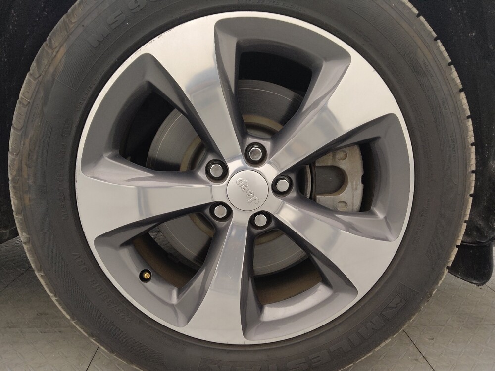 2020 Jeep Cherokee in Metairie, LA 70006 - 18134029 31