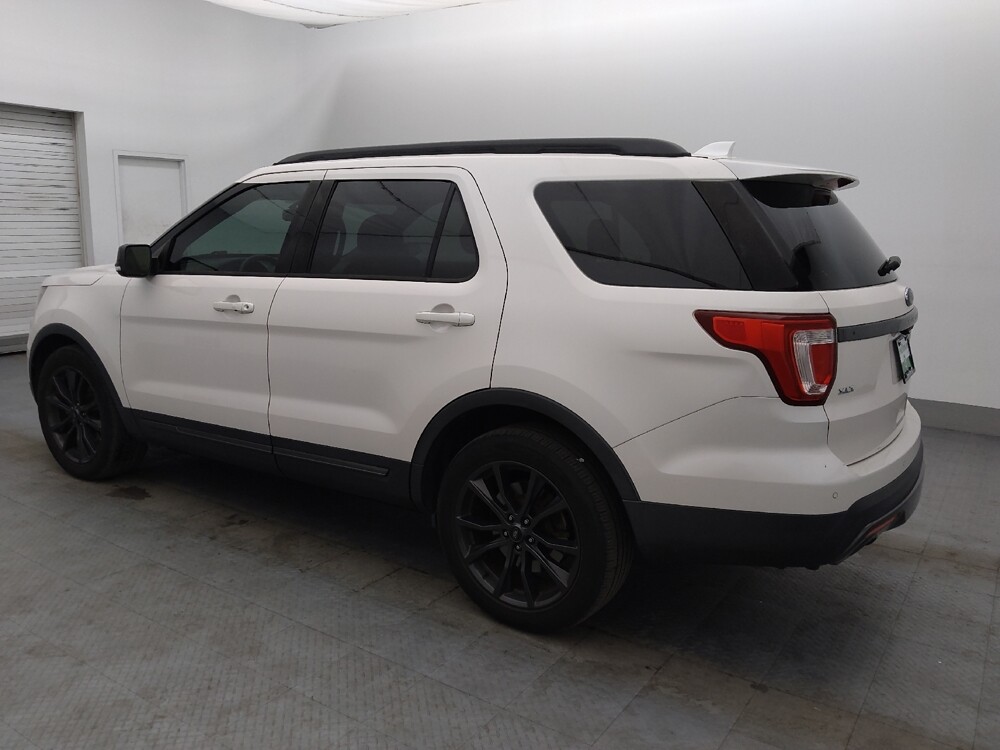 2017 Ford Explorer in Metairie, LA 70006 - 18134032 3
