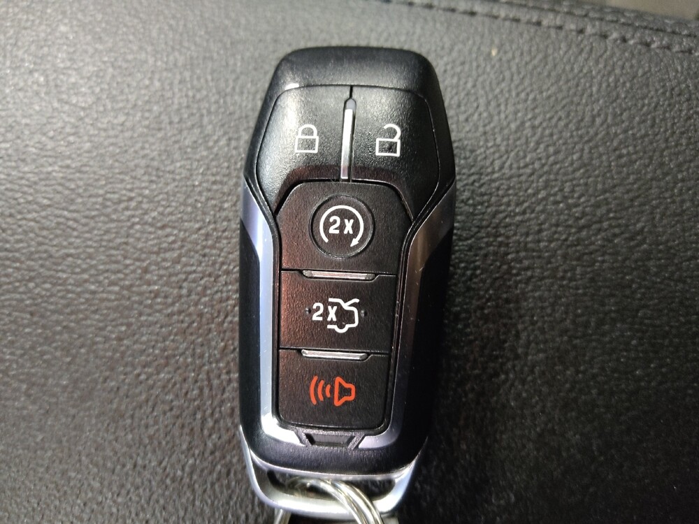 2017 Ford Explorer in Metairie, LA 70006 - 18134032 32