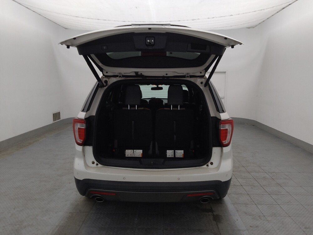 2017 Ford Explorer in Metairie, LA 70006 - 18134032 29