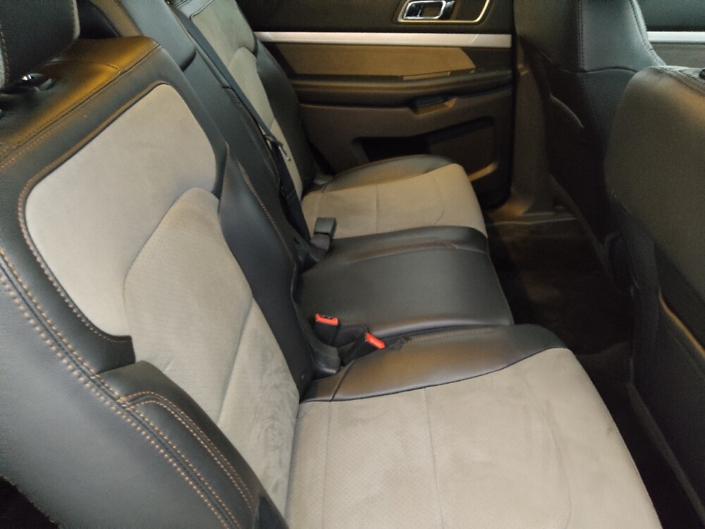 2017 Ford Explorer in Metairie, LA 70006 - 18134032 19