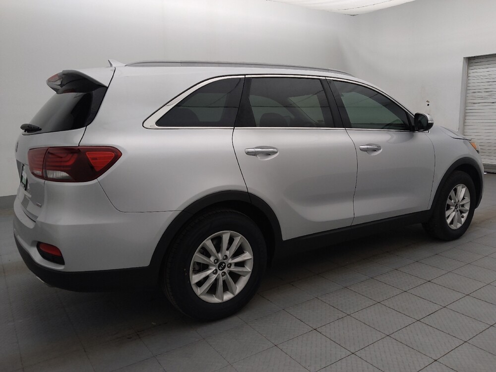 2019 Kia Sorento in Metairie, LA 70006 - 18134034 10