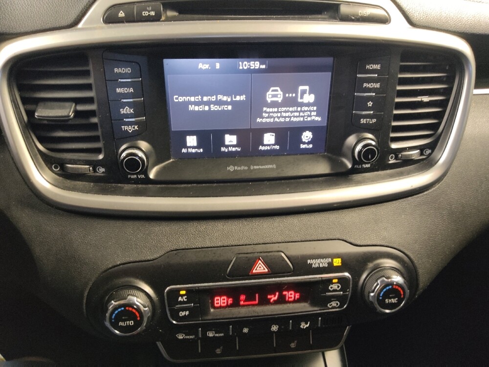 2019 Kia Sorento in Metairie, LA 70006 - 18134034 25