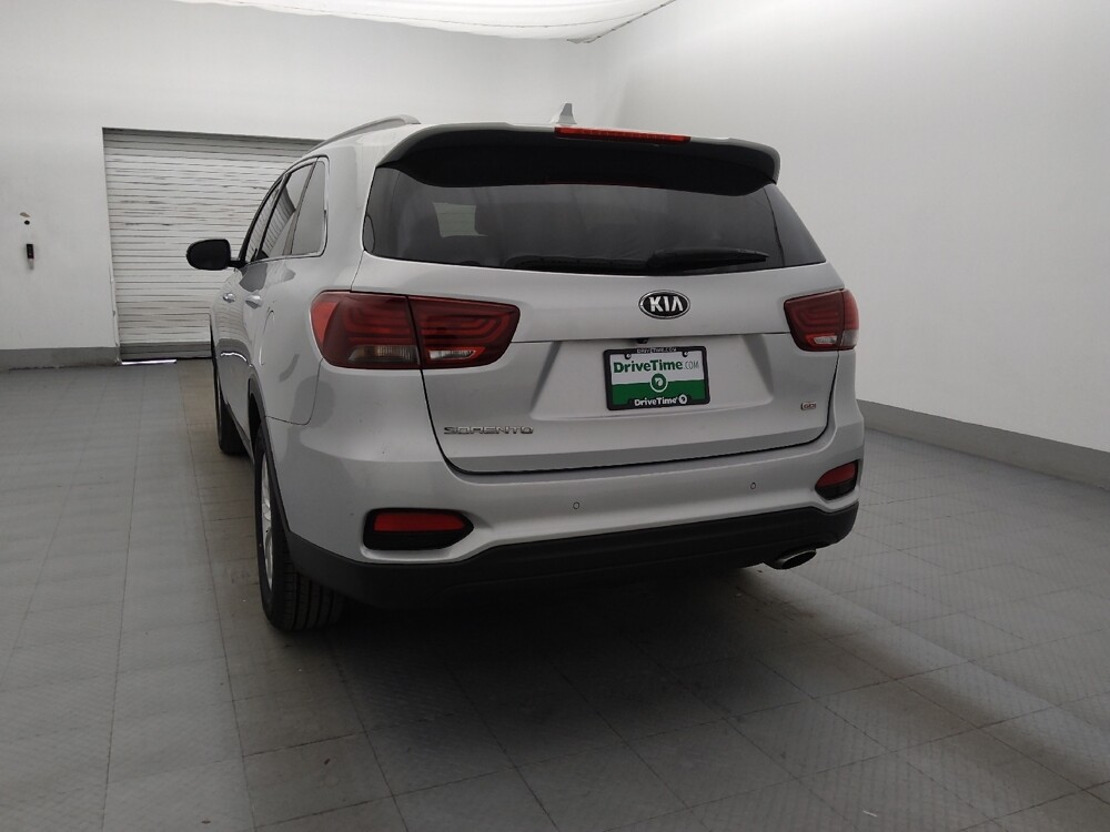 2019 Kia Sorento in Metairie, LA 70006 - 18134034 6