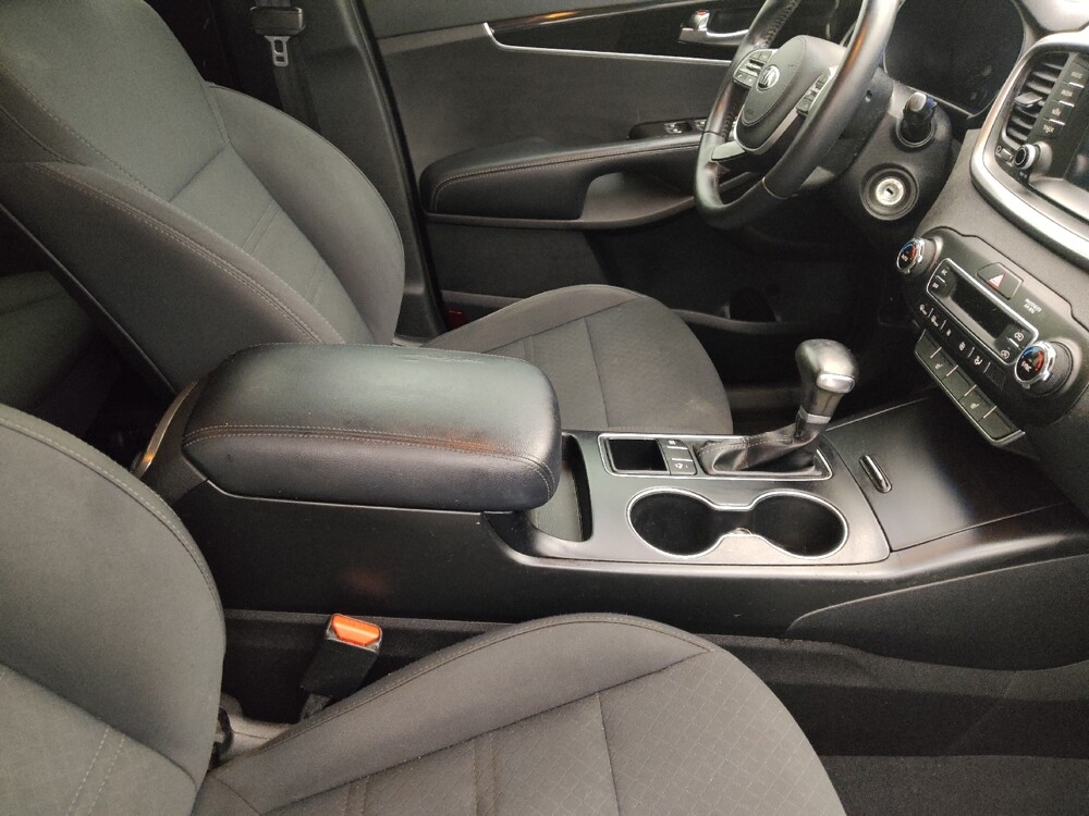 2019 Kia Sorento in Metairie, LA 70006 - 18134034 21