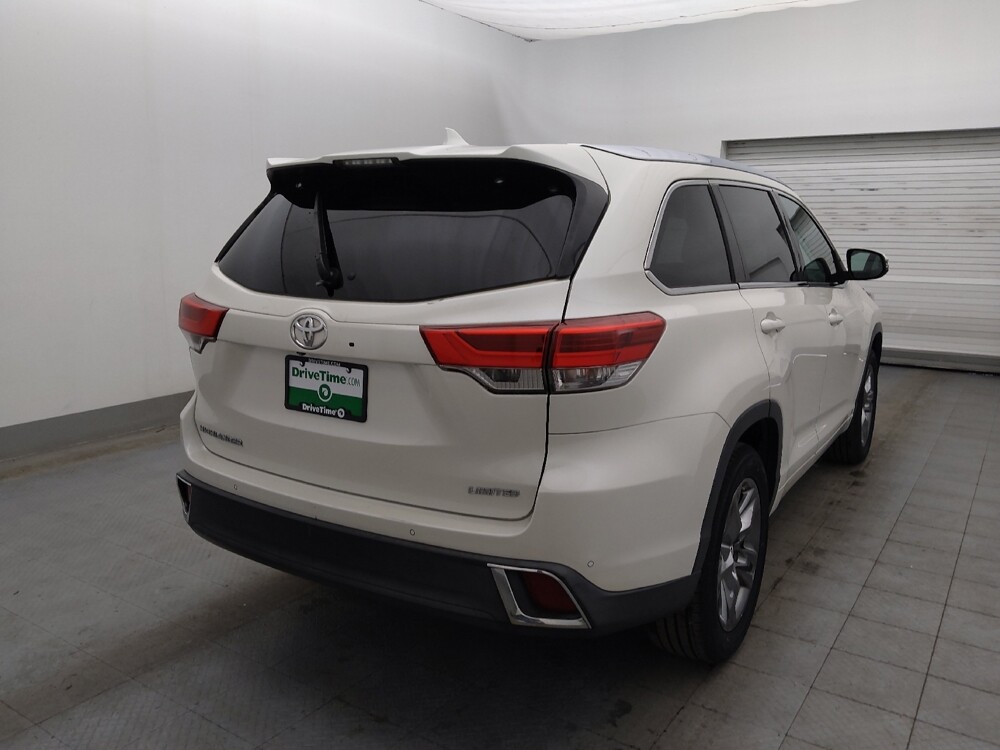 2018 Toyota Highlander in Fort Myers, FL 33907 - 18134040 9