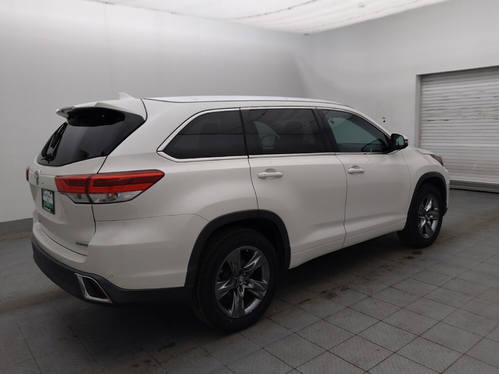 2018 Toyota Highlander in Fort Myers, FL 33907 - 18134040 10