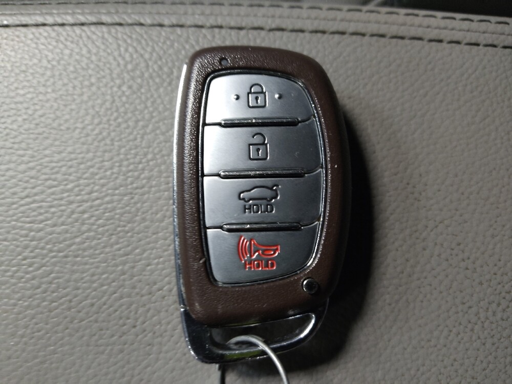 2018 Hyundai Elantra in Metairie, LA 70006 - 18134046 32