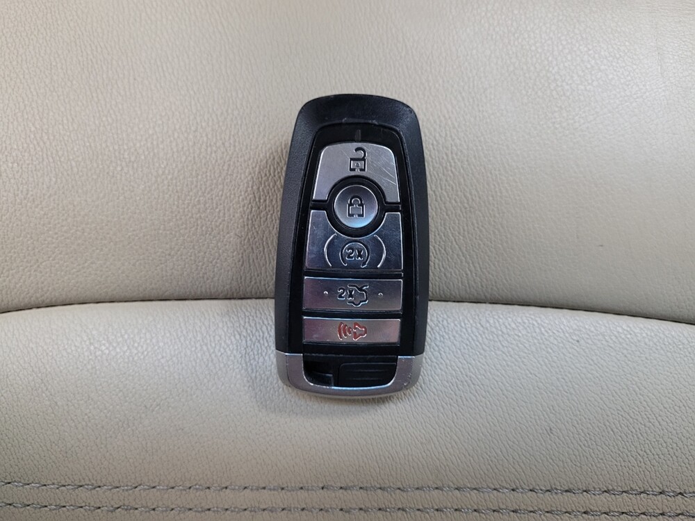 2018 Ford Edge in Las Vegas, NV 89102 - 18134055 32