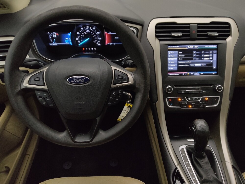 2016 Ford Fusion in Jacksonville, FL 32210 - 18134059 22