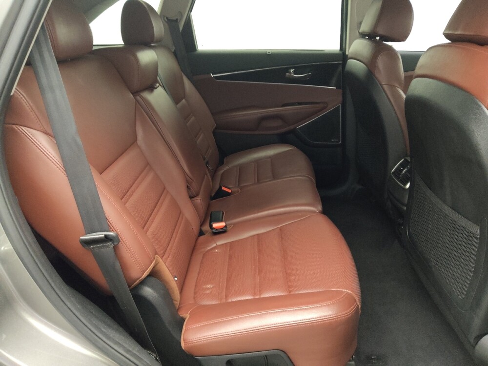 2018 Kia Sorento in Pensacola, FL 32505 - 18134060 19